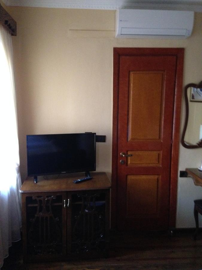 Hotel Vila Mano Korce Luaran gambar