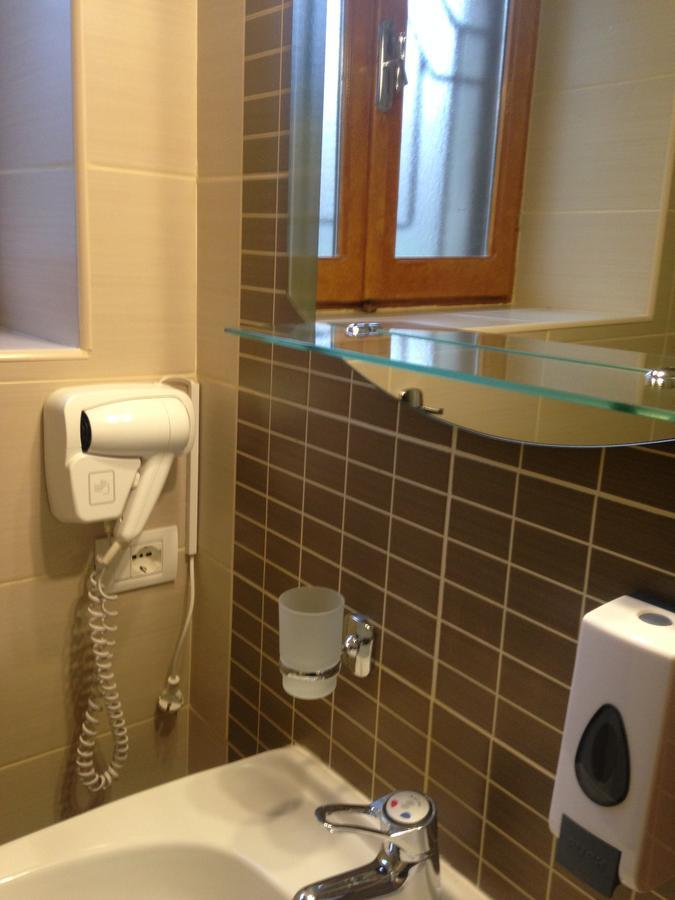 Hotel Vila Mano Korce Luaran gambar